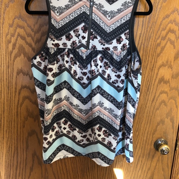 Vanity XL chevron tank top - Picture 3 of 7